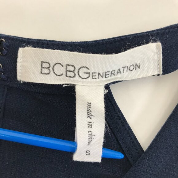 BCBGeneration Sleeveless Halter Blouse Women's Small Navy Blue Career Party - Picture 6 of 8